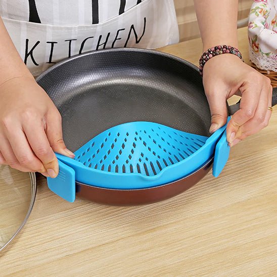 Passoire | PASTA CLIP™ S'Adapte à toutes les Casseroles - Bouticuisine