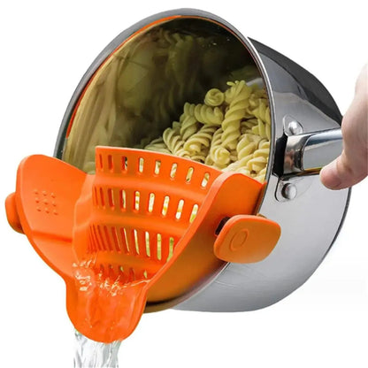 Passoire | PASTA CLIP™ S'Adapte à toutes les Casseroles - Bouticuisine