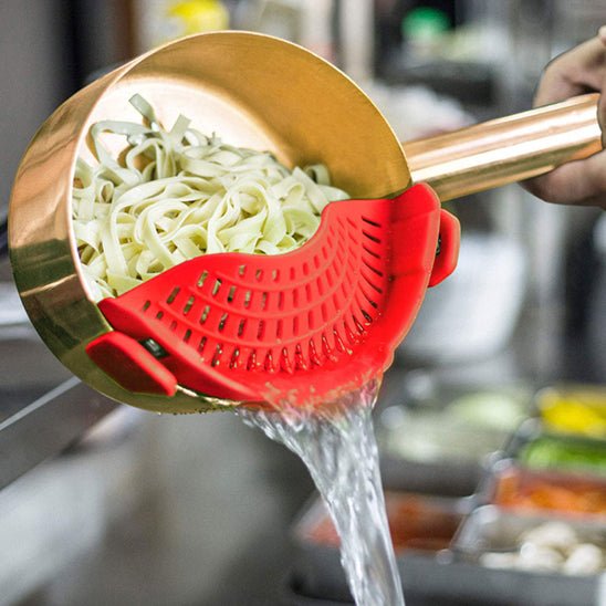 Passoire | PASTA CLIP™ S'Adapte à toutes les Casseroles - Bouticuisine
